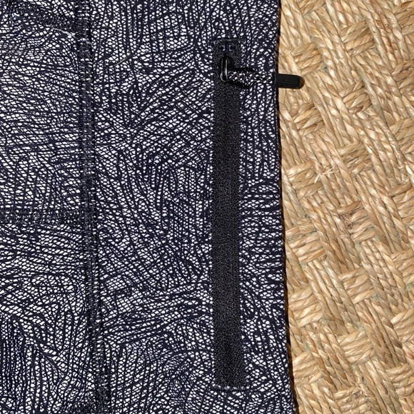 Pace Rival Crop - Picture 5 of 5